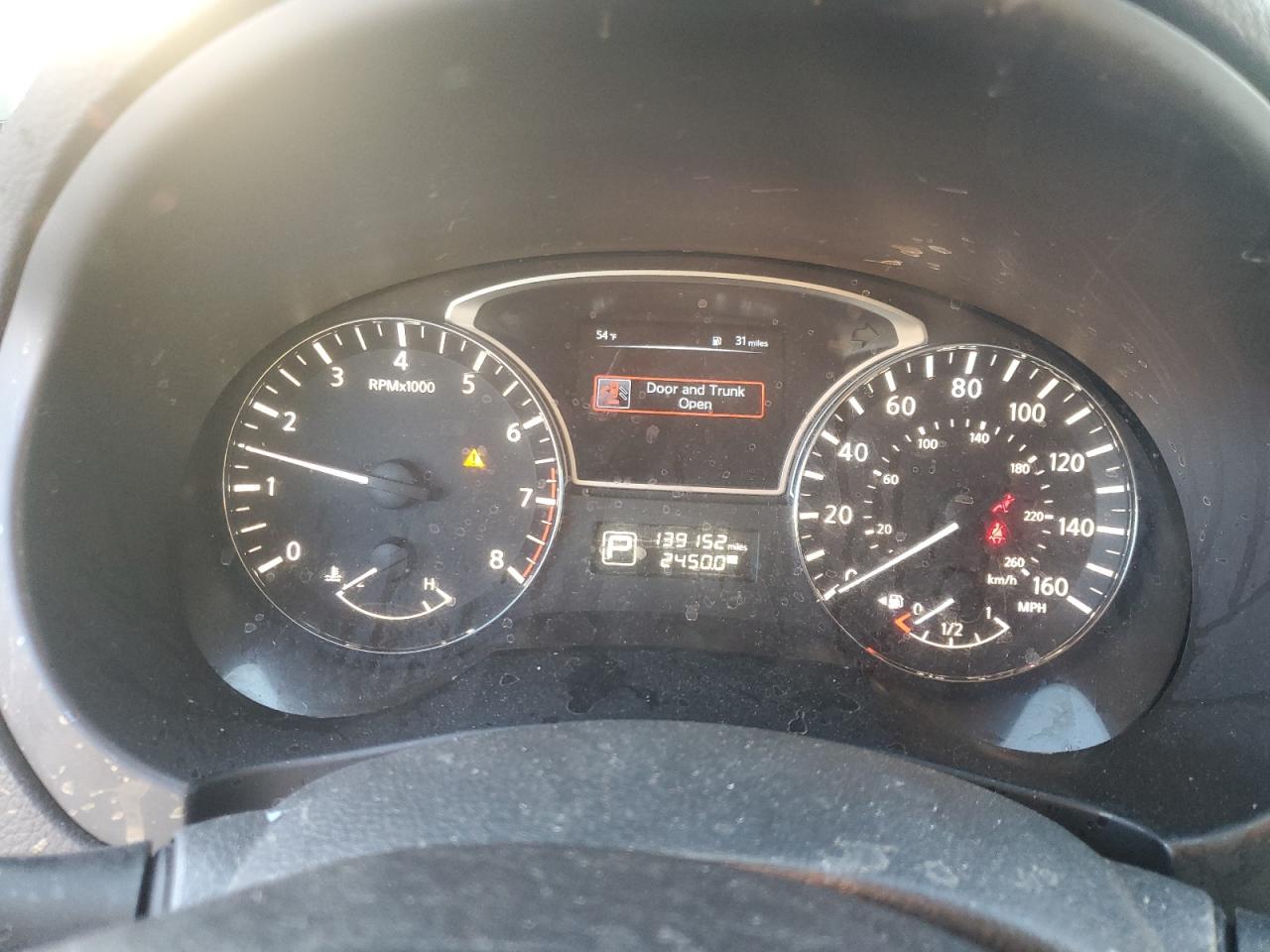 2015 Nissan Altima - Image 9
