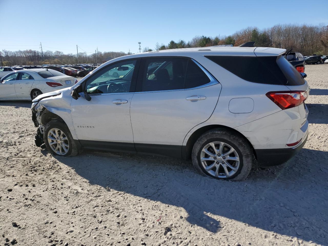 2019 Chevrolet Equinox - Image 2