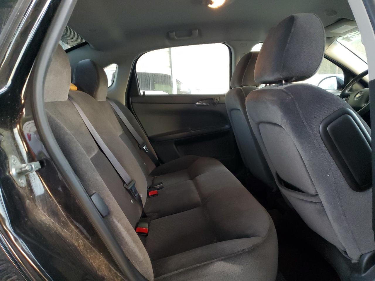 2014 Chevrolet Impala - Image 11