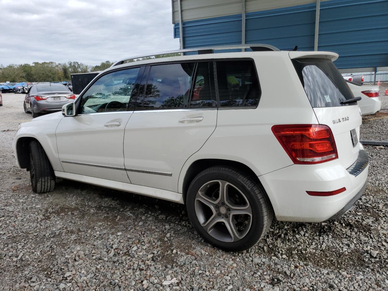 VIN WDCGG0EB9FG374119 2015 MERCEDES-BENZ GLK-CLASS no.2