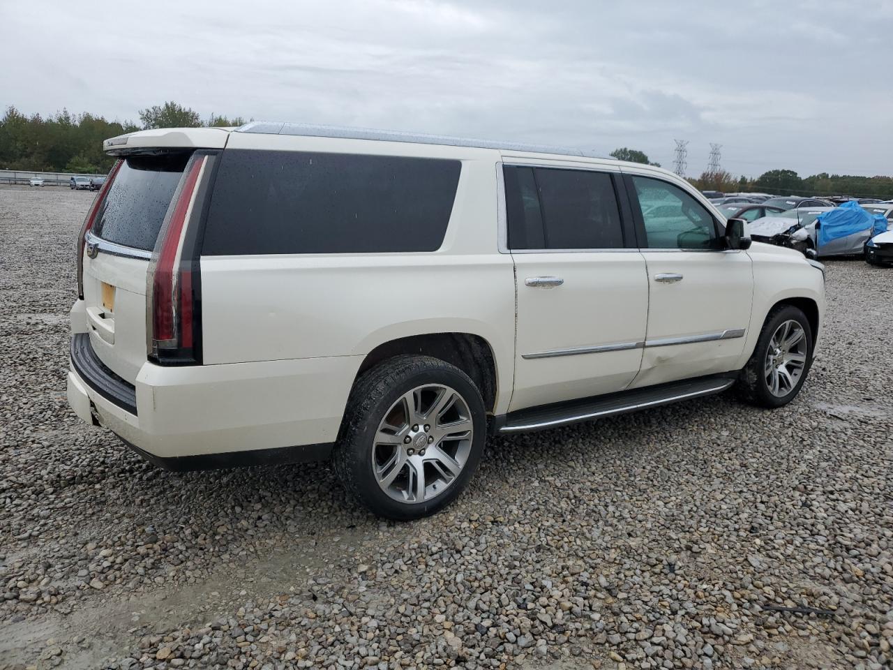 VIN 1GYS3SKJ8FR731565 2015 CADILLAC ESCALADE no.3