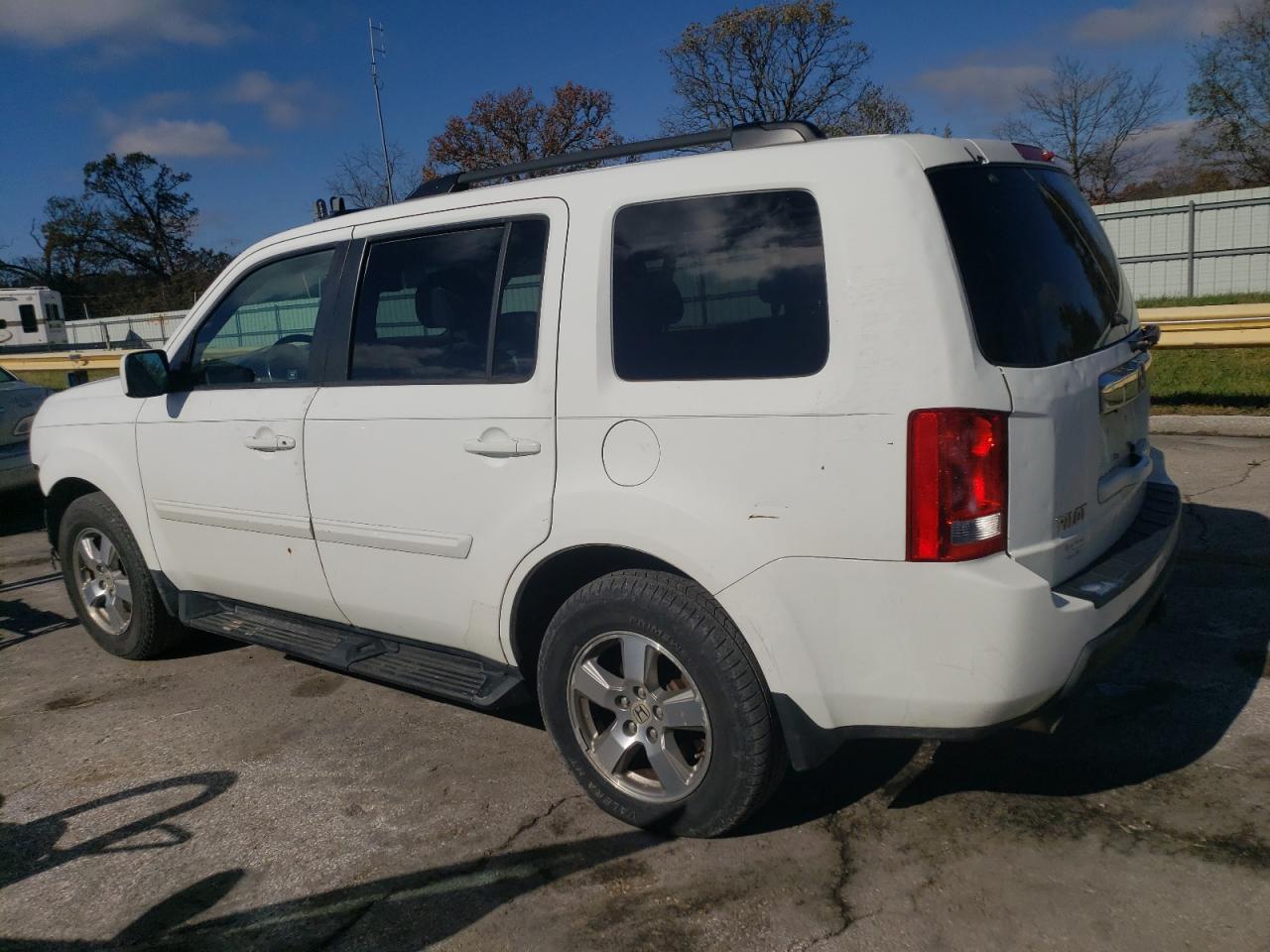 2011 Honda Pilot - Image 2
