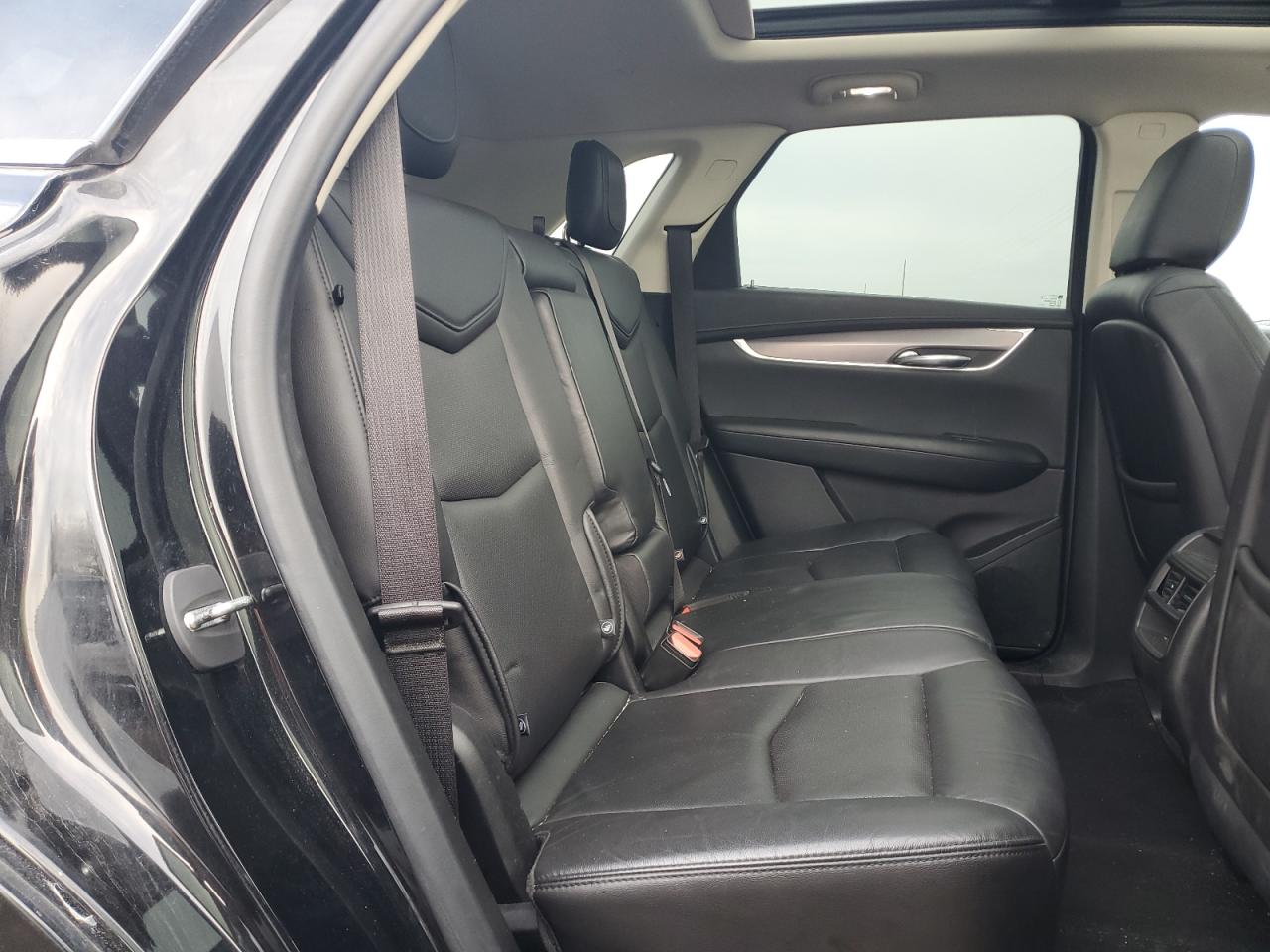 2019 Cadillac XT5 - Image 11