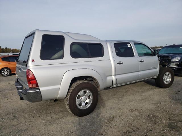  TOYOTA TACOMA 2012 Серебристый