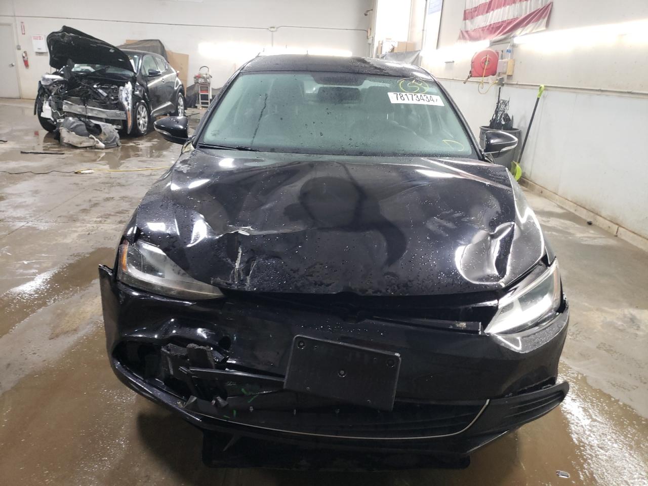 2014 Volkswagen Jetta - Image 5