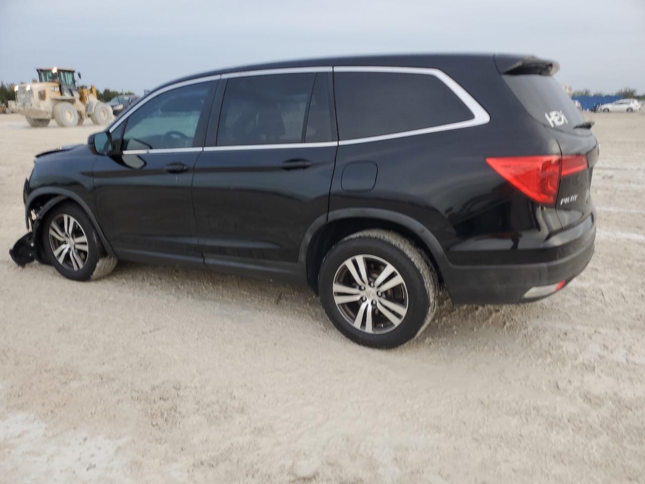 2016 Honda Pilot - Image 2