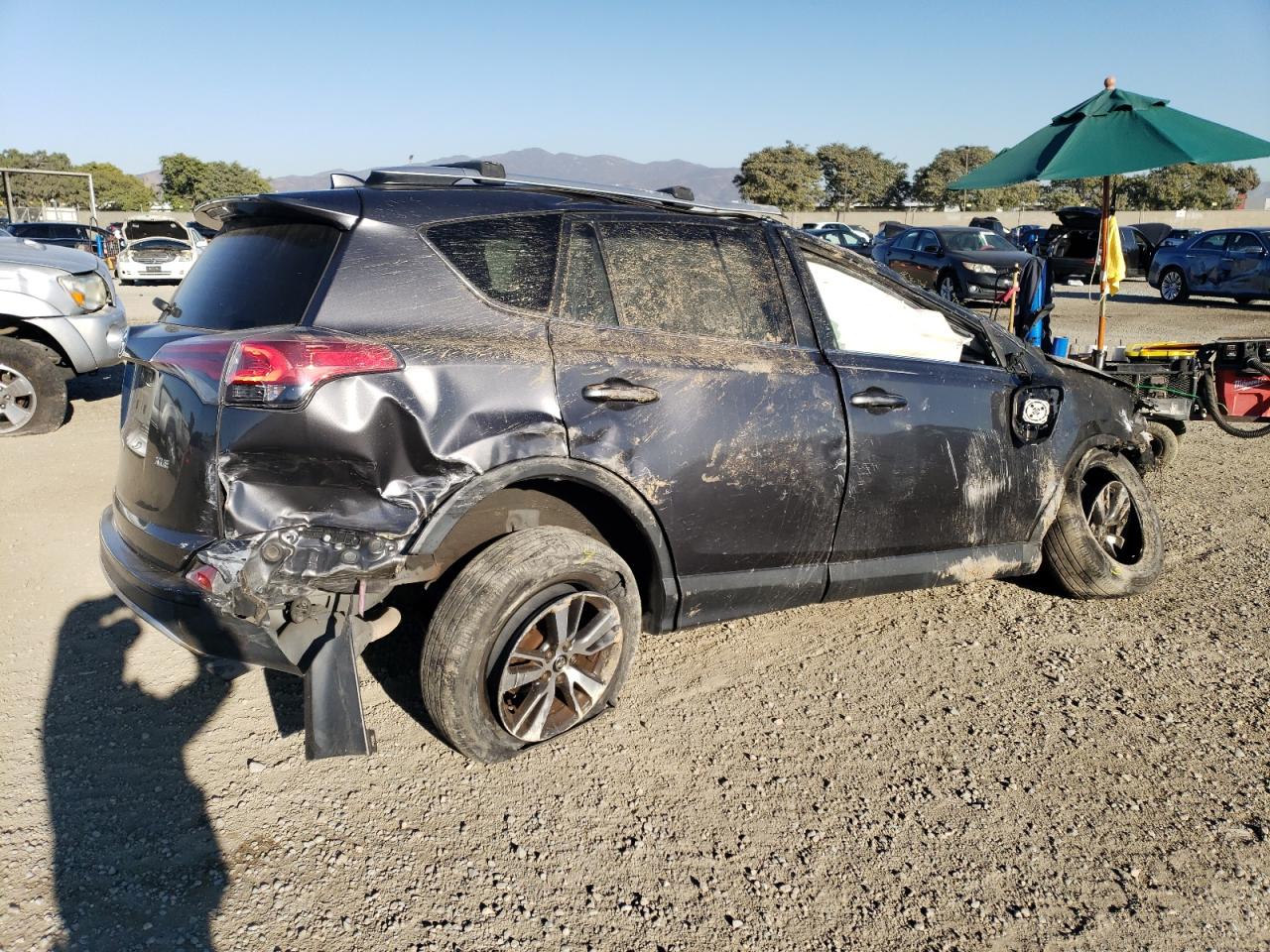 2016 Toyota RAV 4 - Image 3