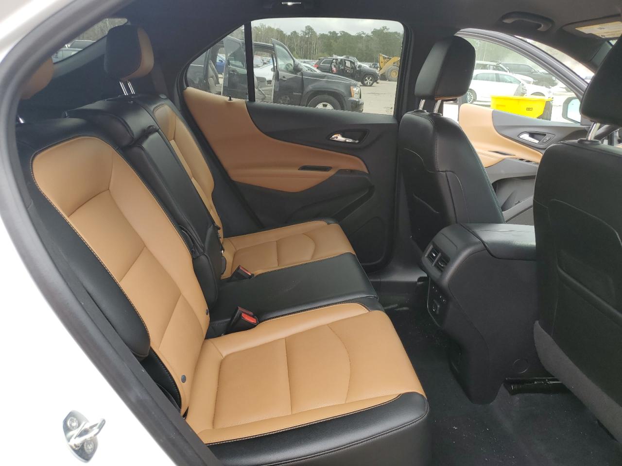 2021 Chevrolet Equinox - Image 11
