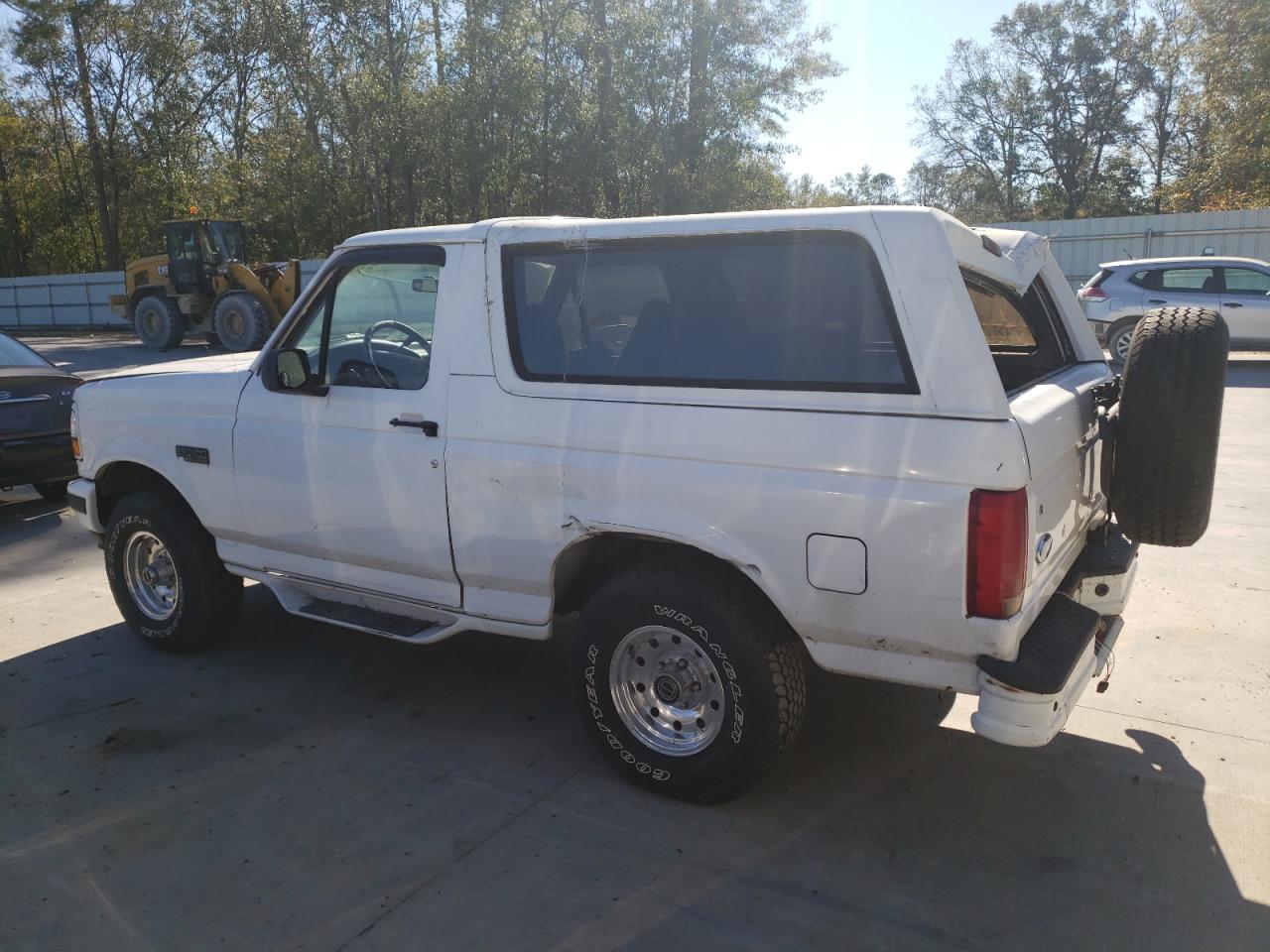 1996 Ford Bronco - Image 2