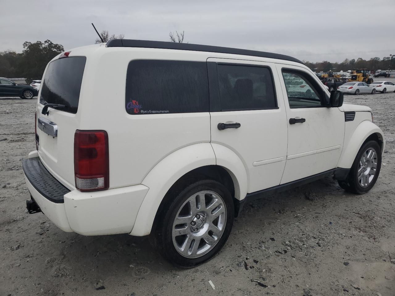 2007 Dodge Nitro - Image 3