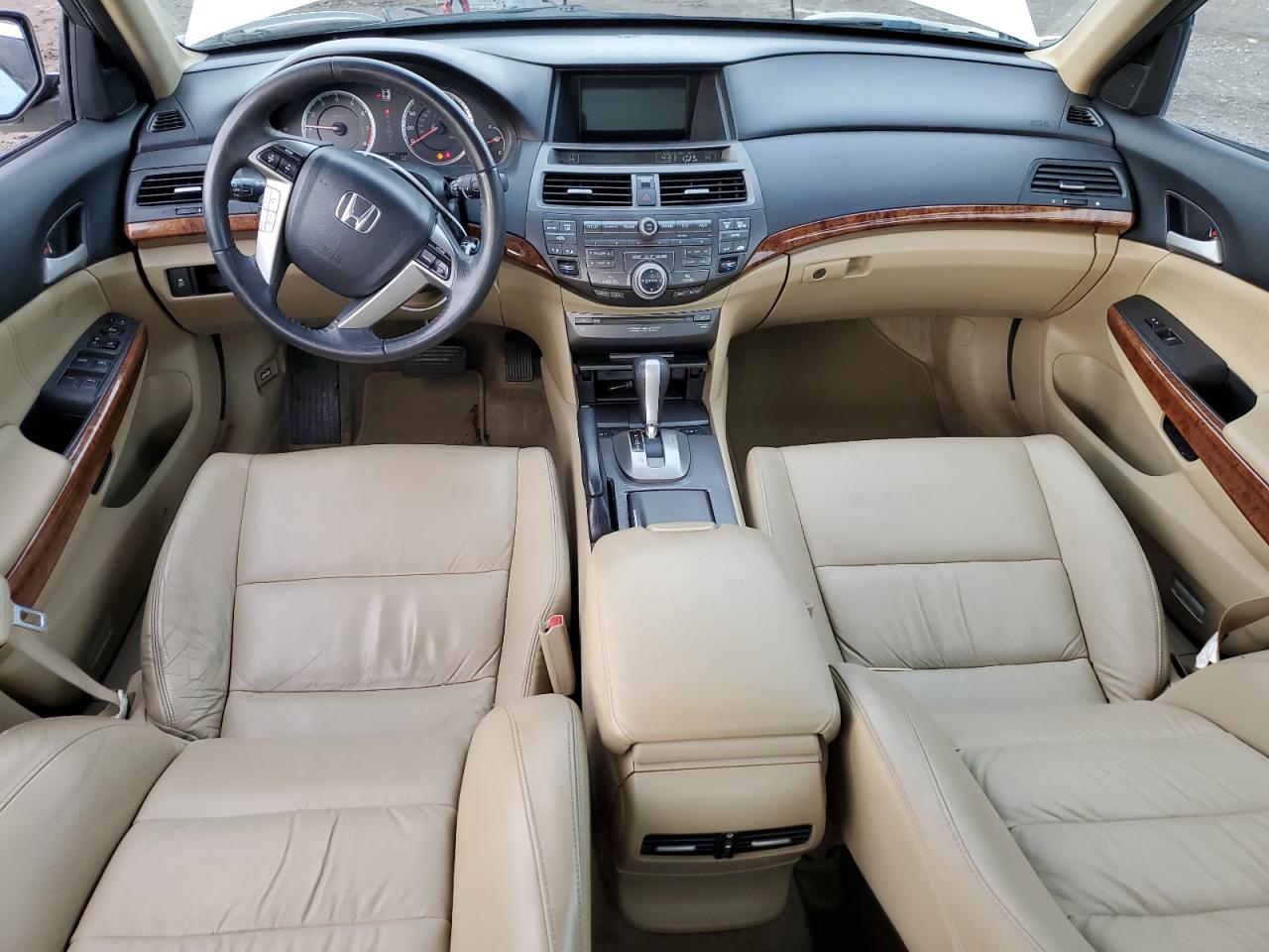 2011 Honda Accord - Image 8