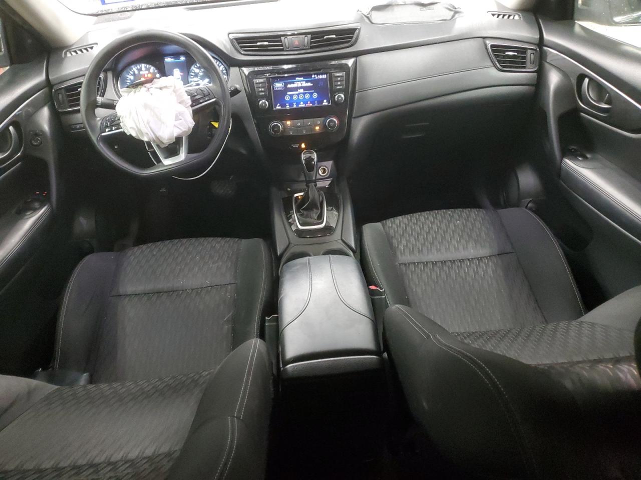 2019 Nissan Rogue - Image 8
