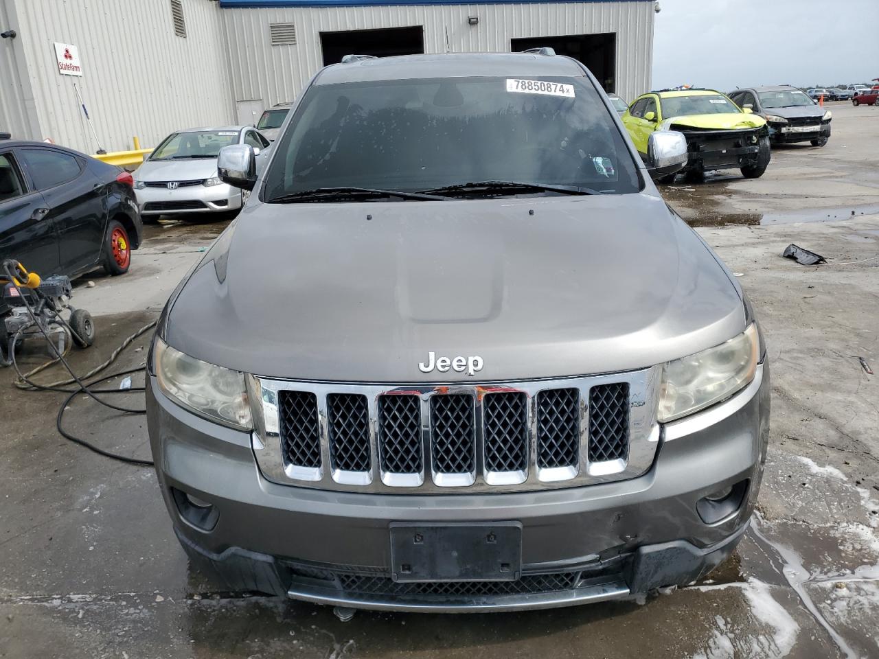 2013 Jeep Grand Cherokee - Image 5