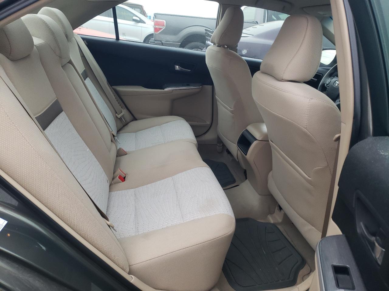 2014 Toyota Camry - Image 10