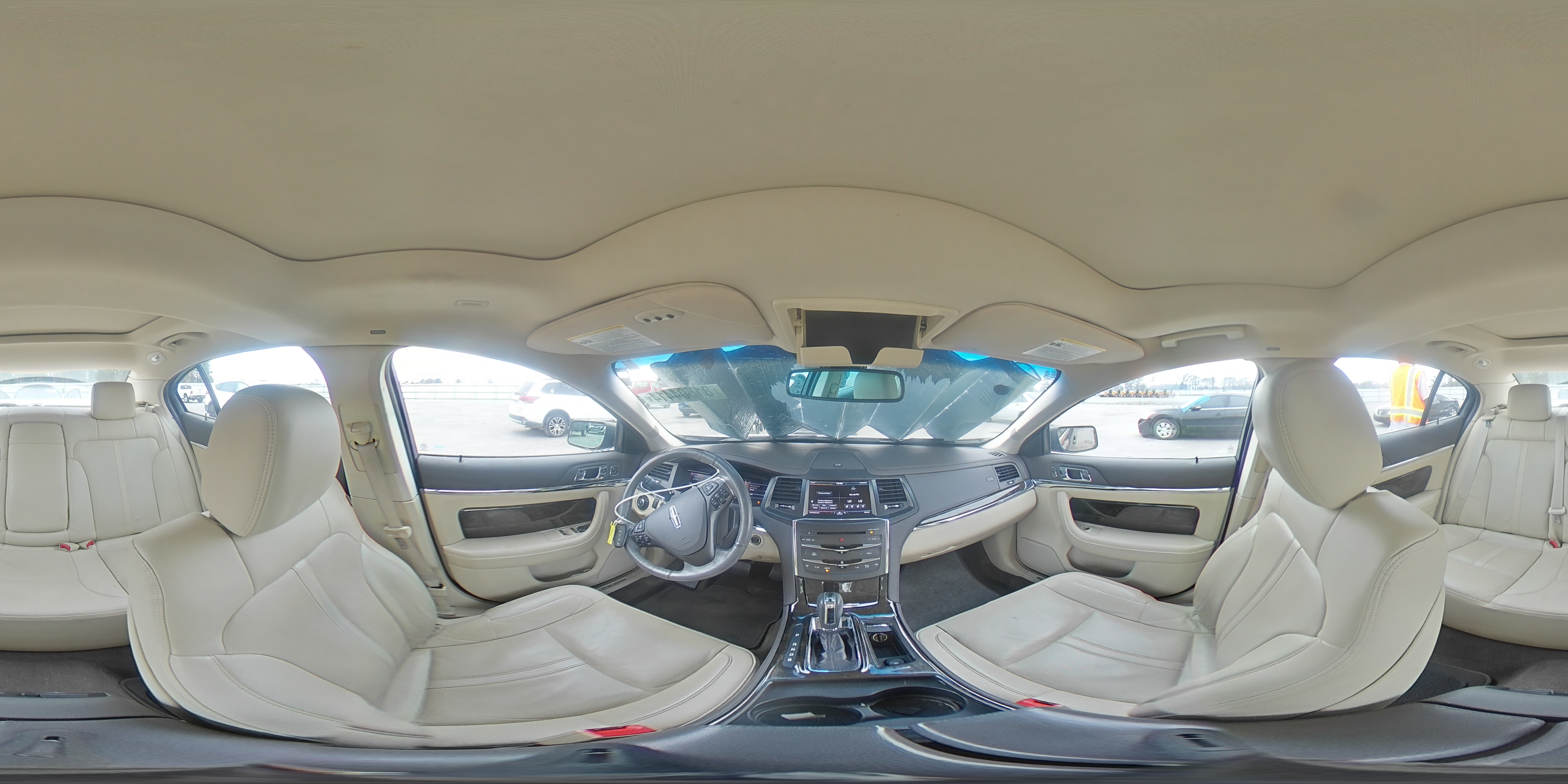 2014 Lincoln MKS - Image 13