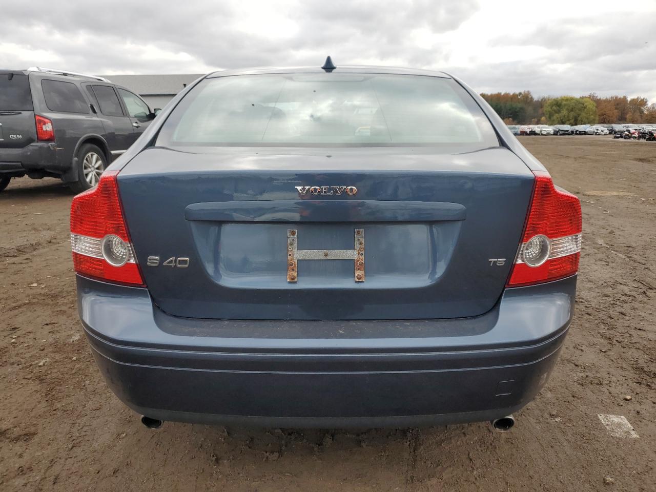 2005 Volvo S40 T5 VIN: YV1MS682852089228 Lot: 79582464