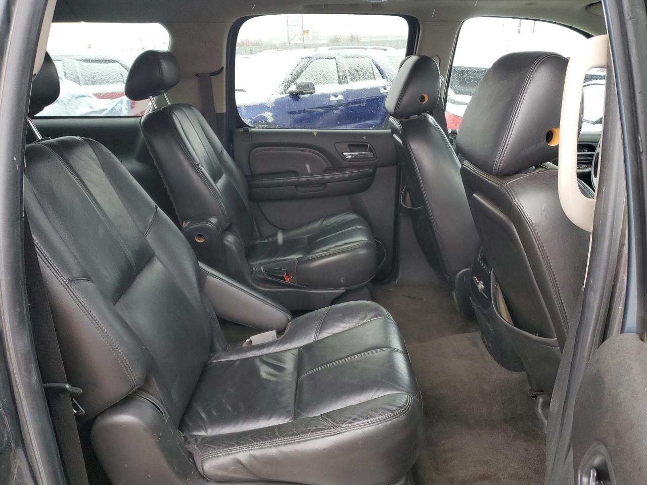 2007 GMC Yukon - Image 11