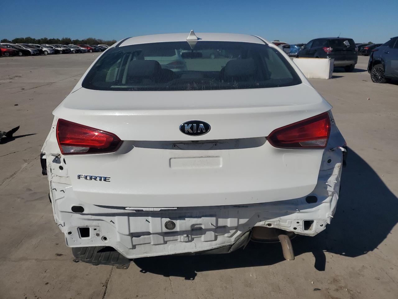 2018 Kia Forte Lx VIN: 3KPFL4A74JE274427 Lot: 80015094