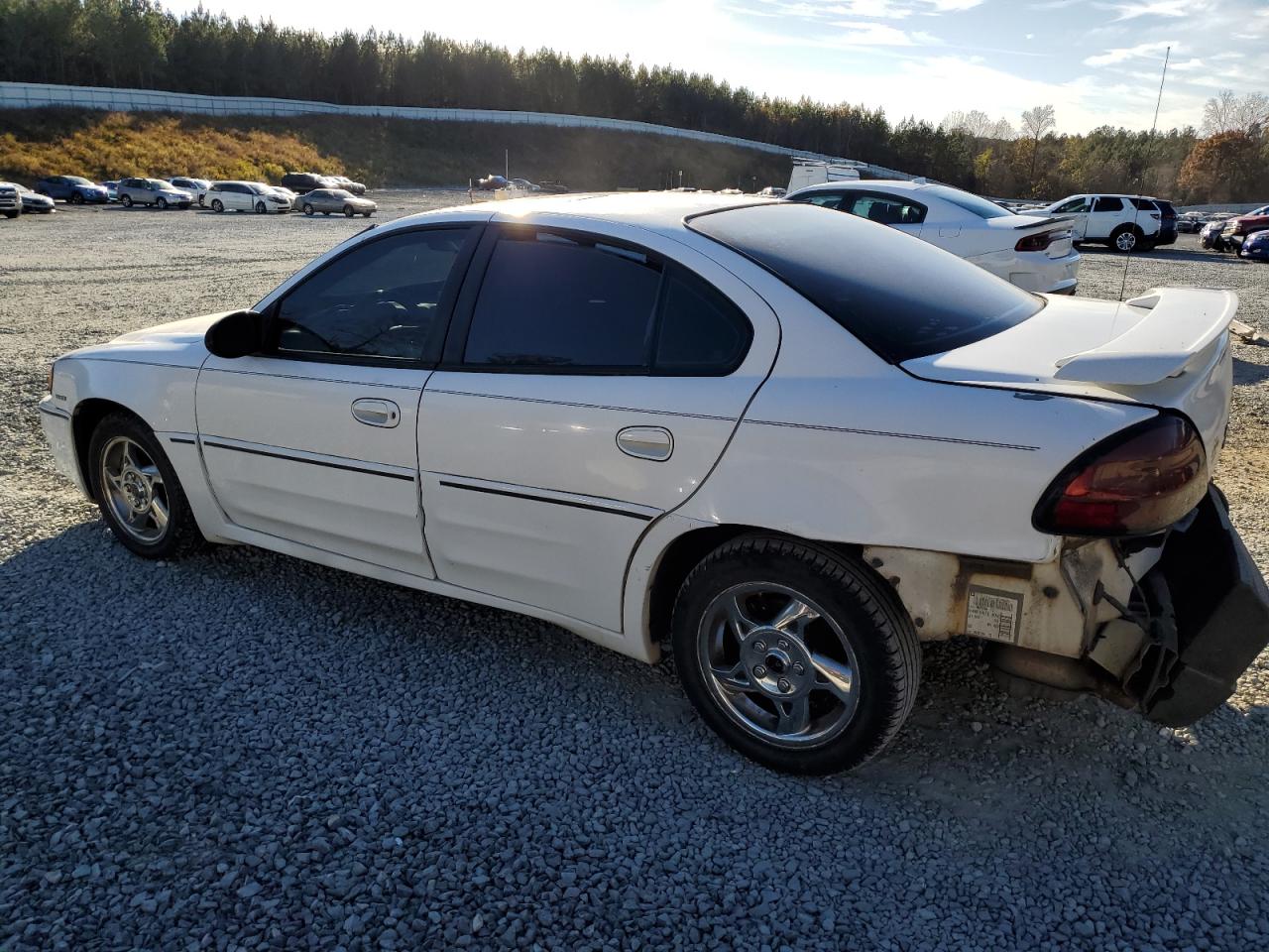 2003 Pontiac Grand AM - Image 2