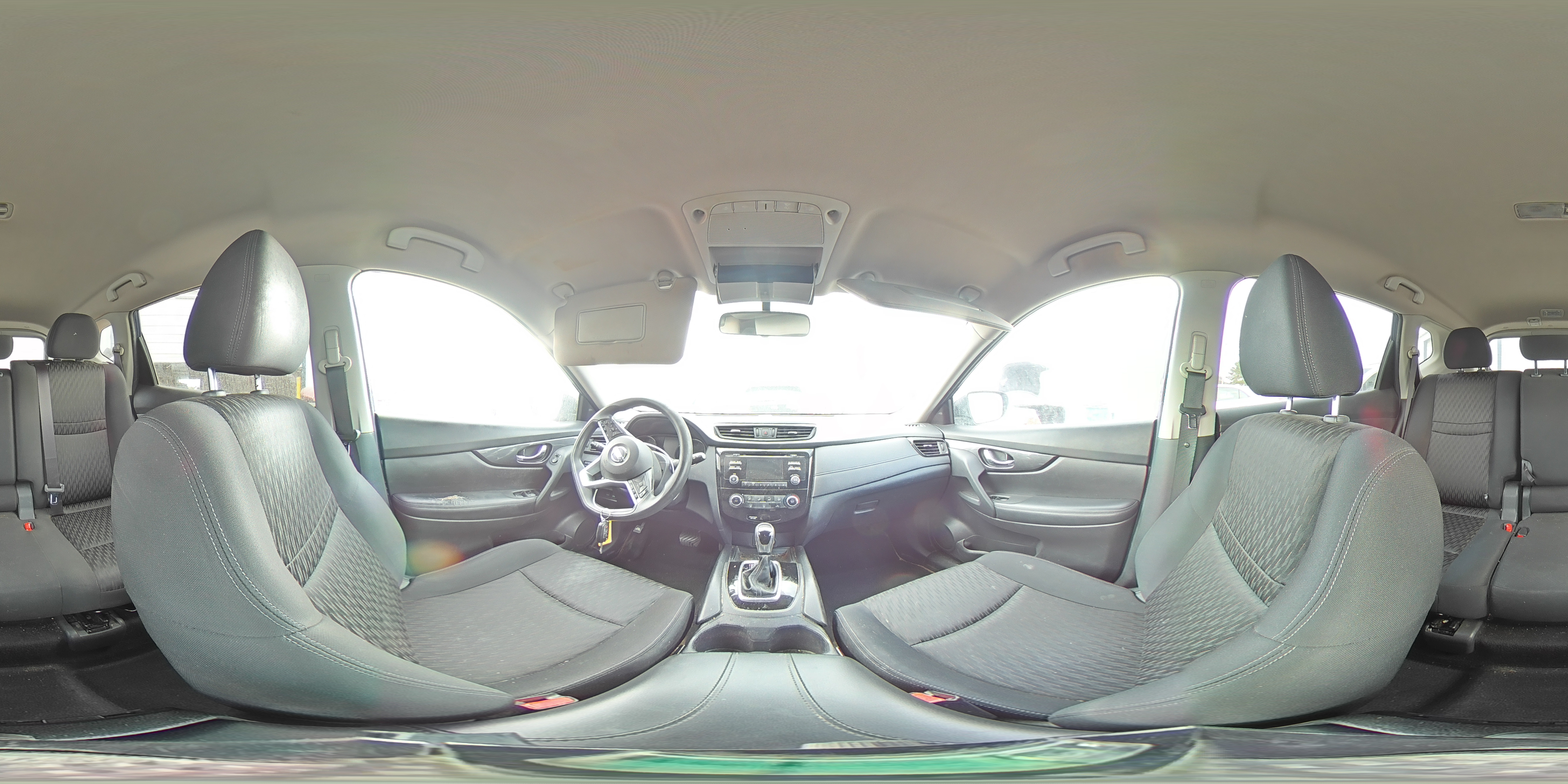 2017 Nissan Rogue - Image 14