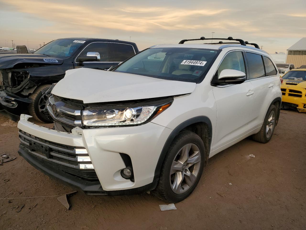 VIN 5TDDZRFH1KS721498 2019 TOYOTA HIGHLANDER no.1