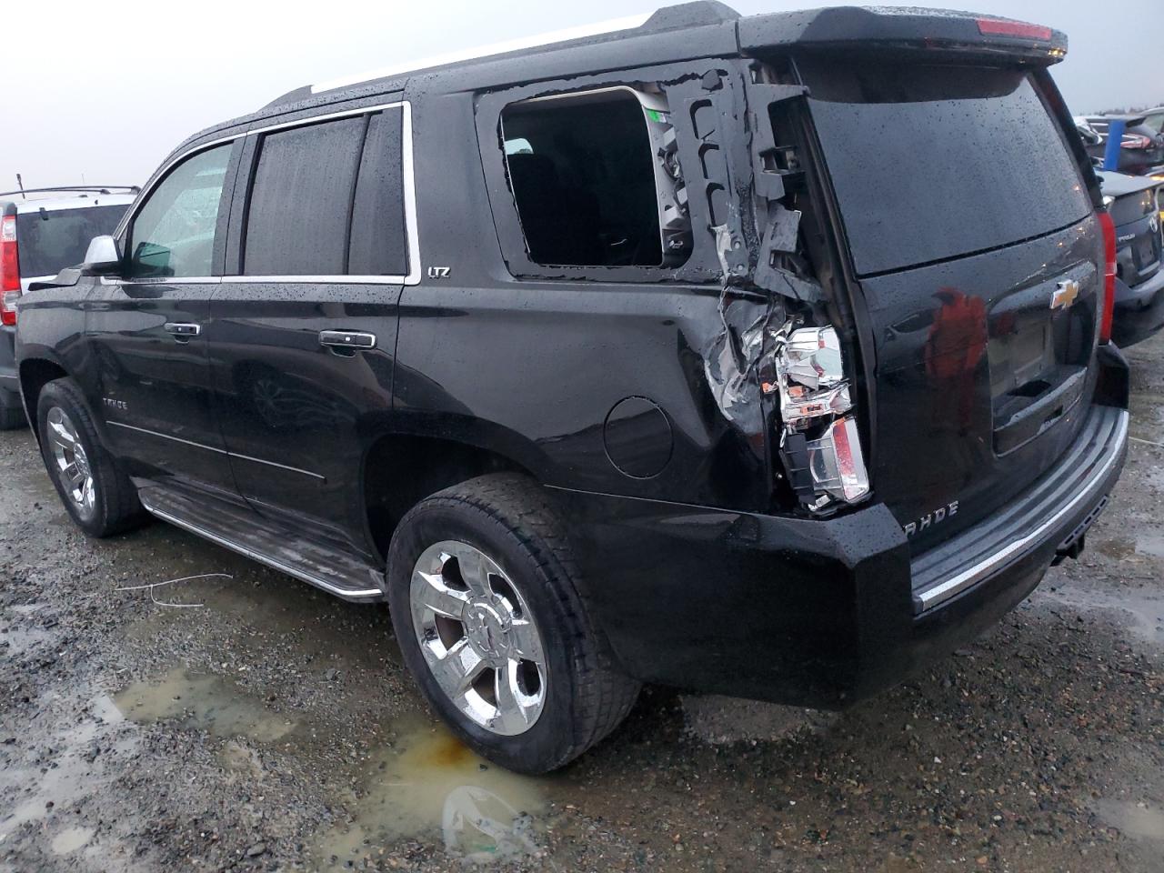 2015 Chevrolet Tahoe - Image 2
