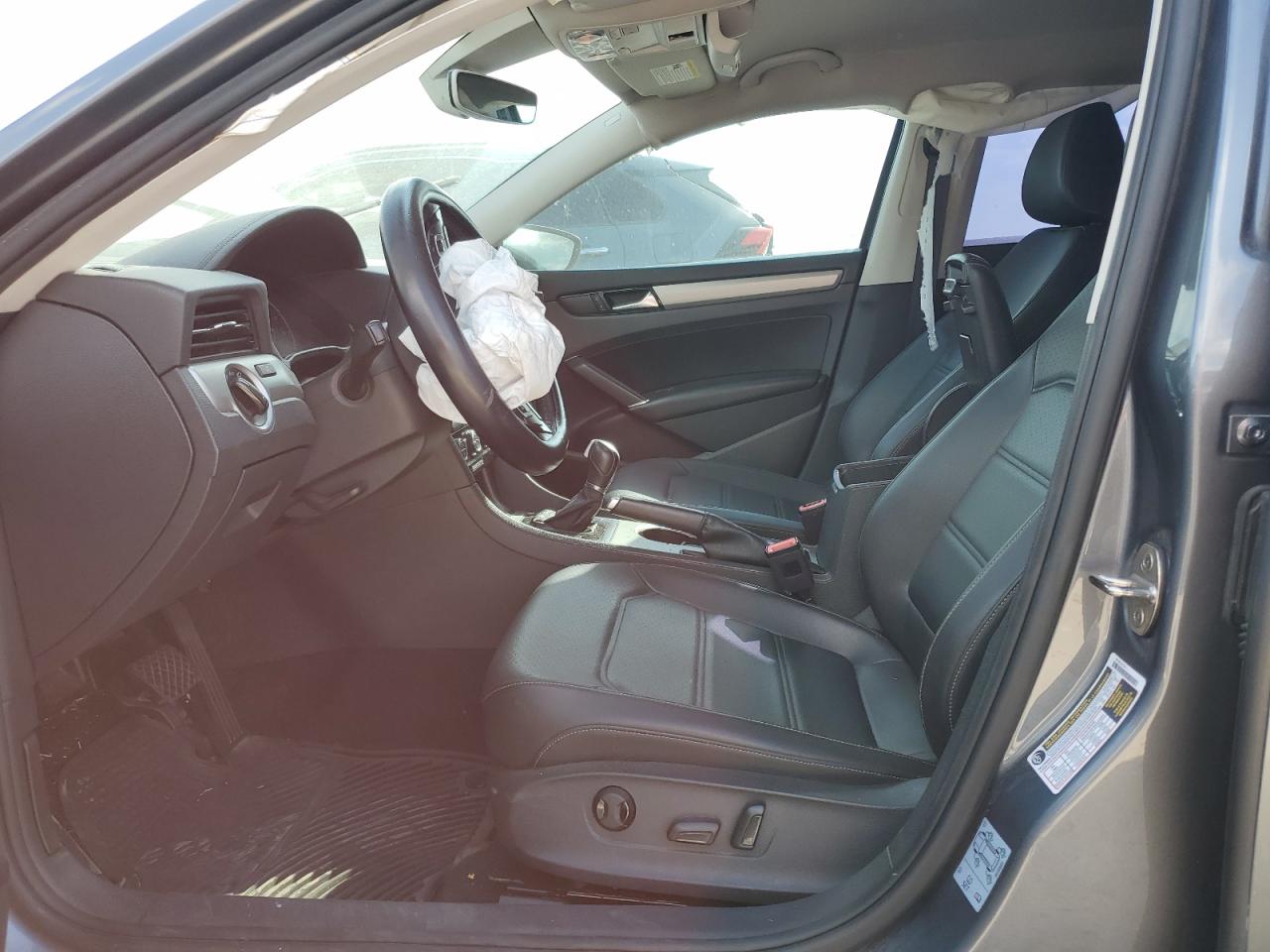 2020 Volkswagen Passat - Image 7