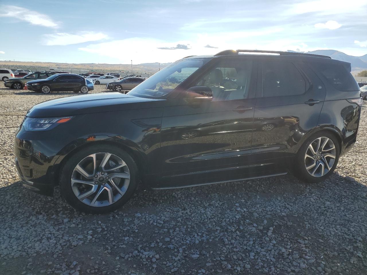 2020 Land Rover Discovery - Image 1