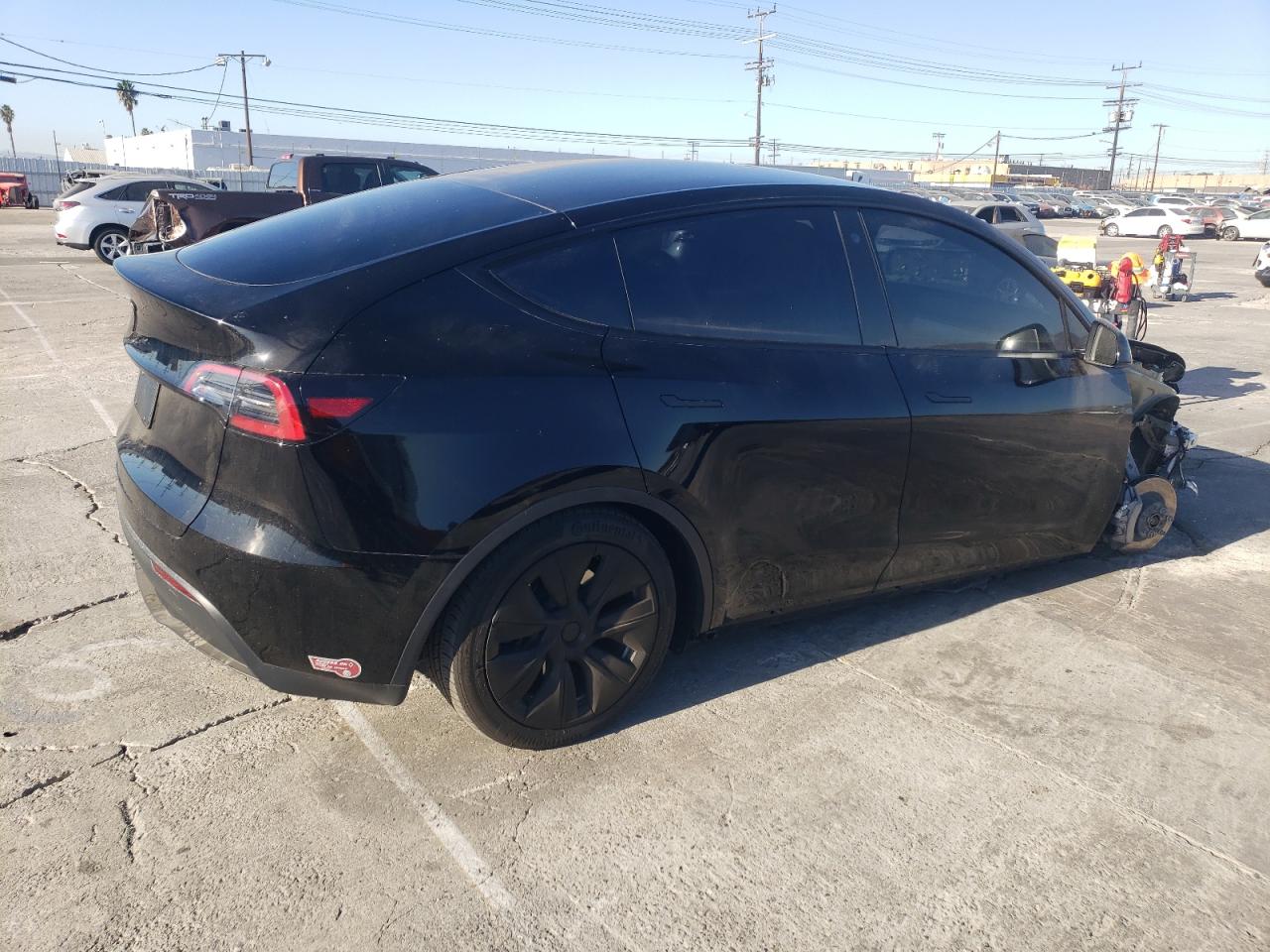 VIN 7SAYGDEE4PA097077 2023 TESLA MODEL Y no.3