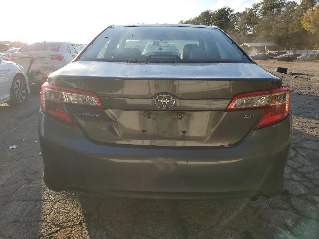 2014 Toyota Camry - Image 6