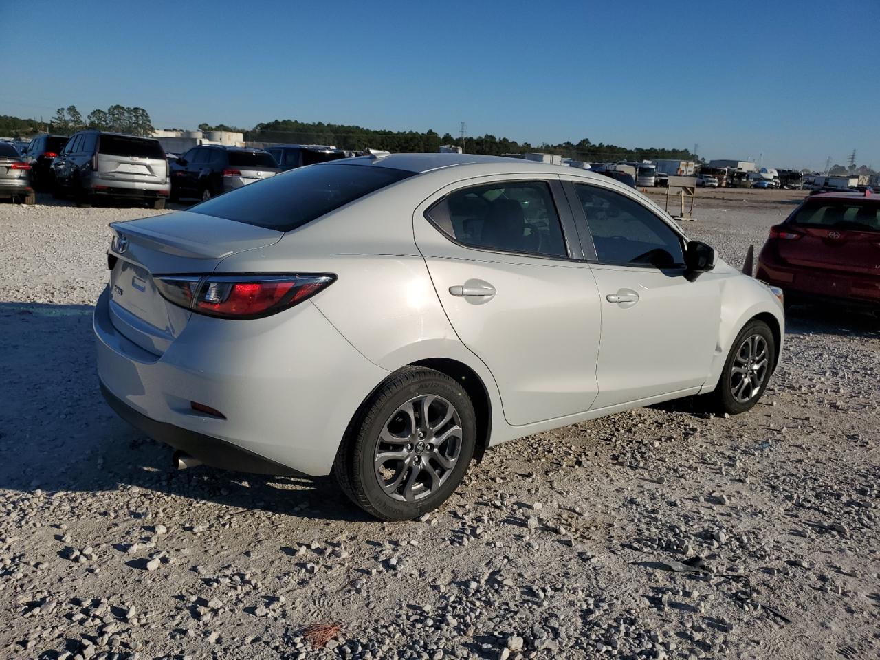 2020 Toyota Yaris - Image 3