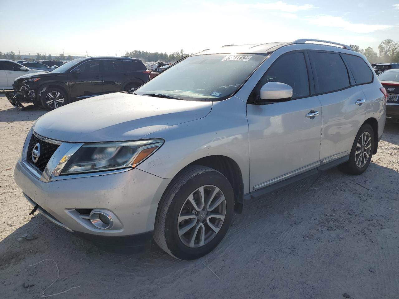 2013 Nissan Pathfinder - Image 1