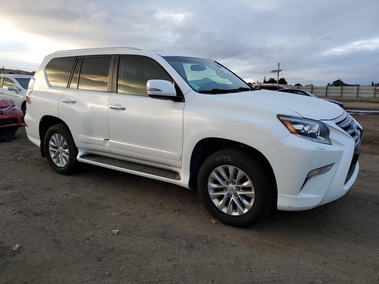 VIN JTJBM7FX3F5101116 2015 LEXUS GX no.4