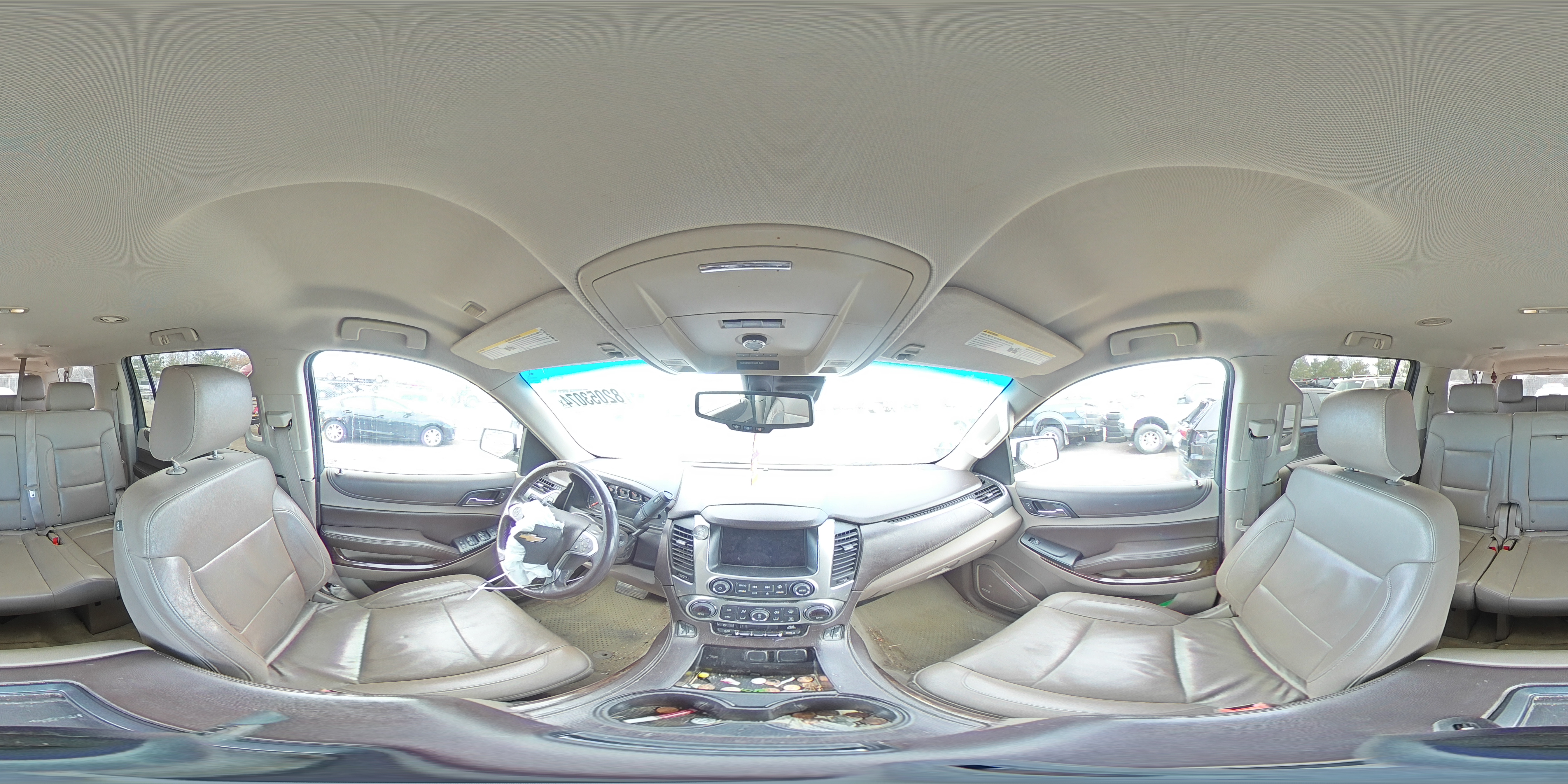 2015 Chevrolet Suburban - Image 13