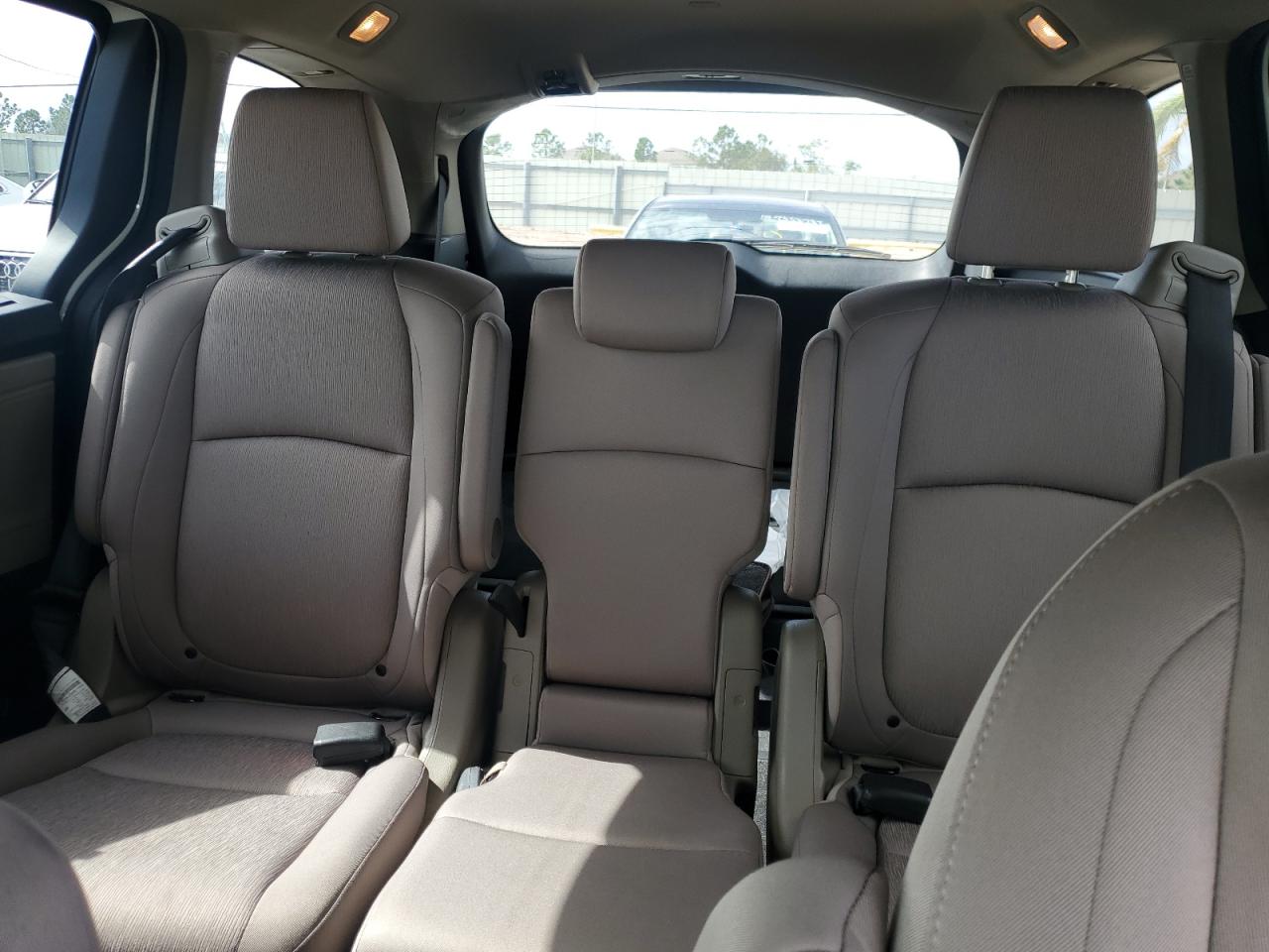 2019 Honda Odyssey - Image 10