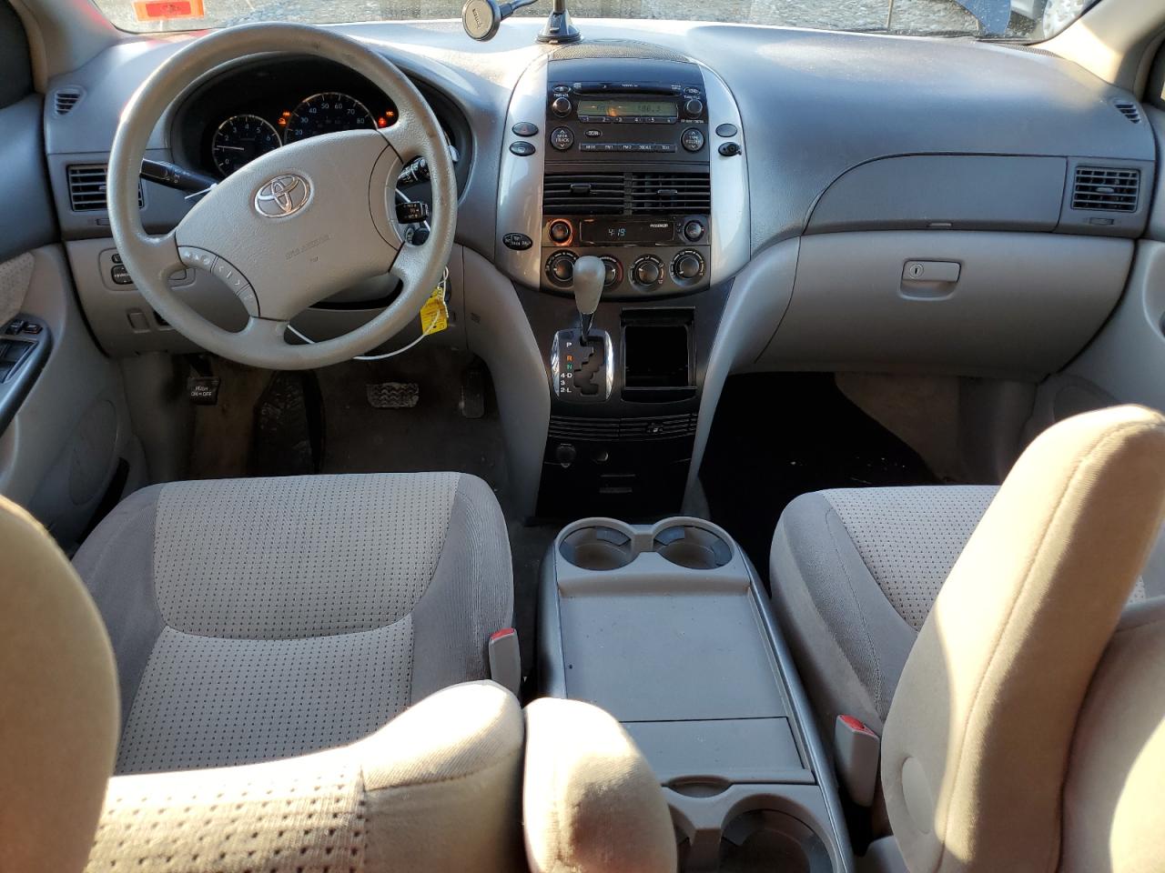 2007 Toyota Sienna - Image 8