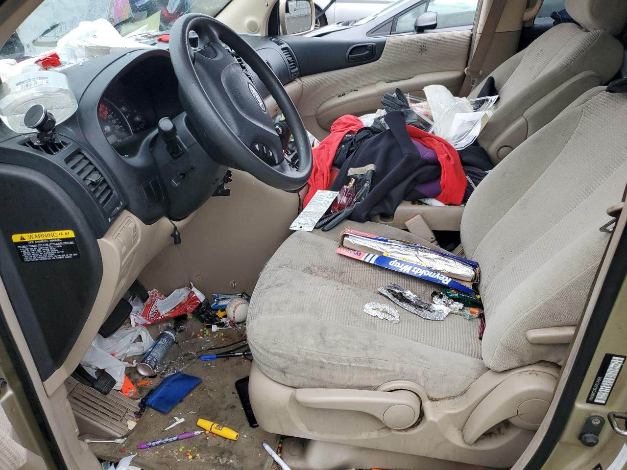 2007 Kia Sedona - Image 7