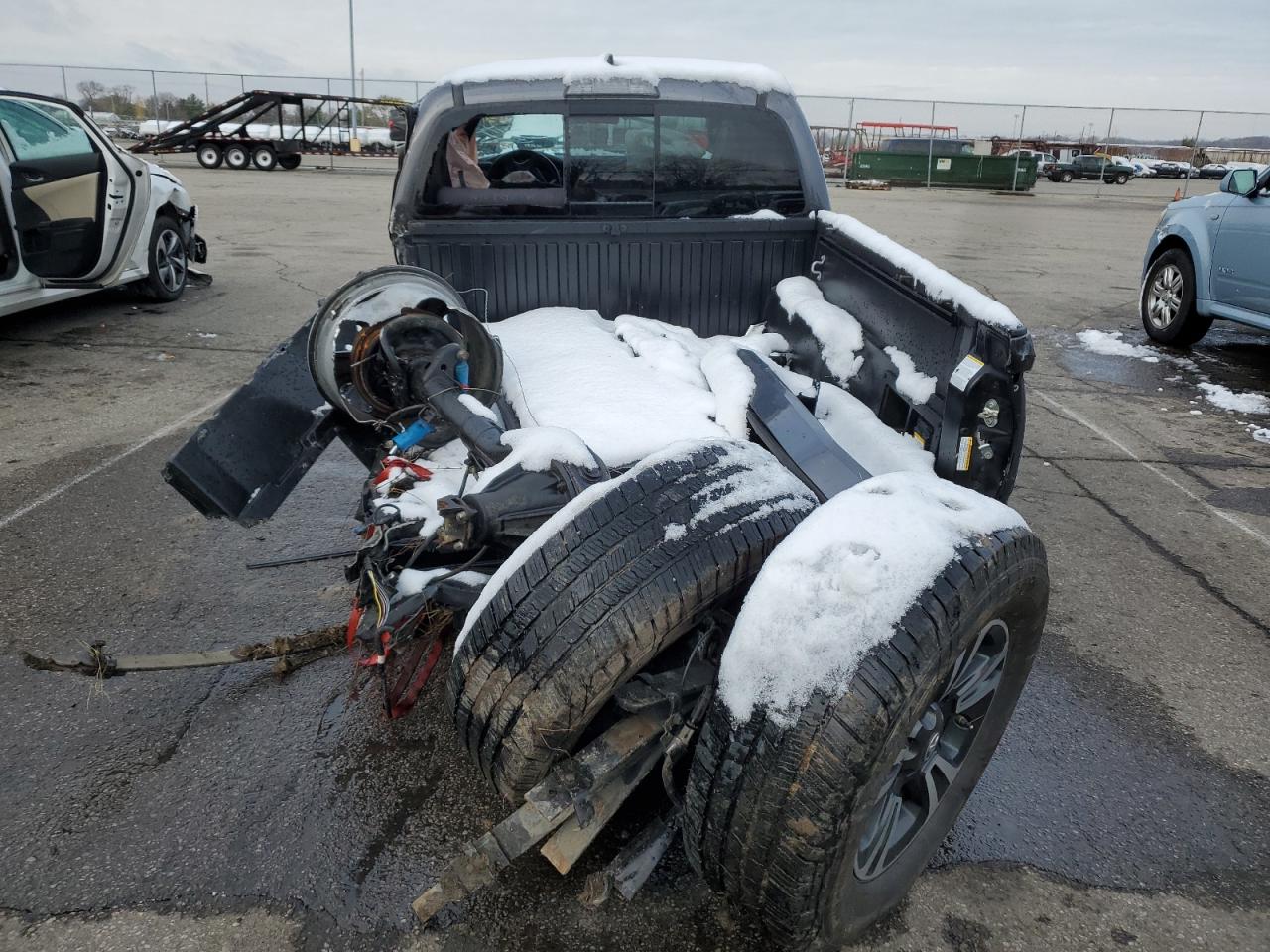 VIN 5TFCZ5AN5JX141682 2018 TOYOTA TACOMA no.6