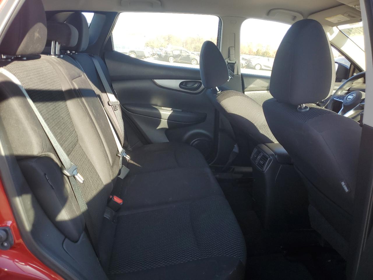 2020 Nissan Rogue - Image 11
