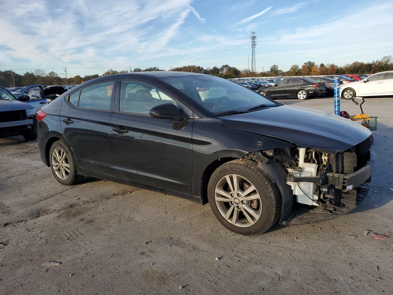 2017 Hyundai Elantra - Image 4