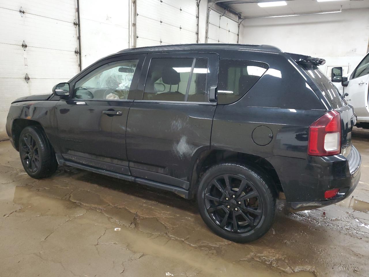 2015 Jeep Compass - Image 2