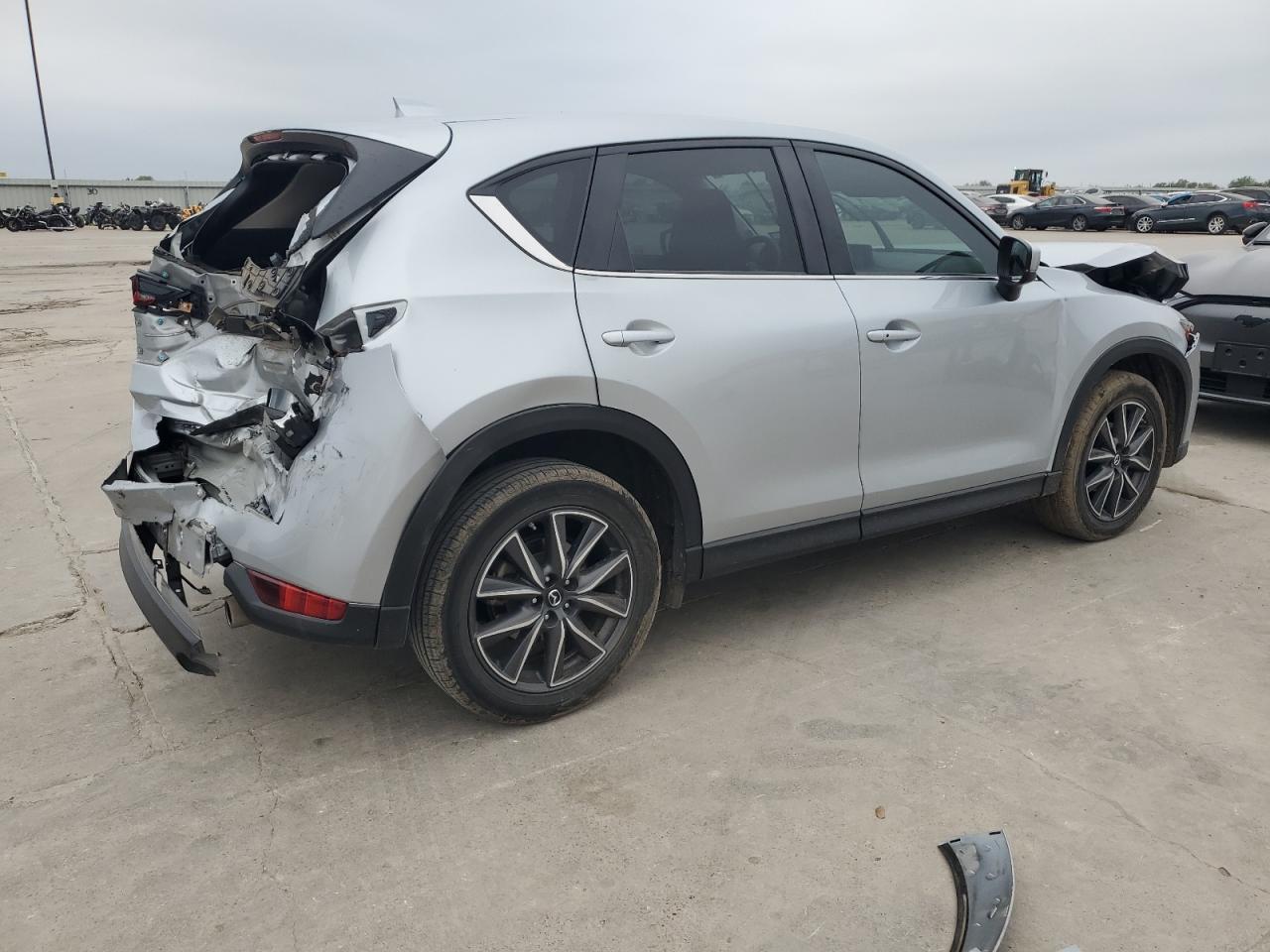 2018 Mazda CX-5 - Image 3