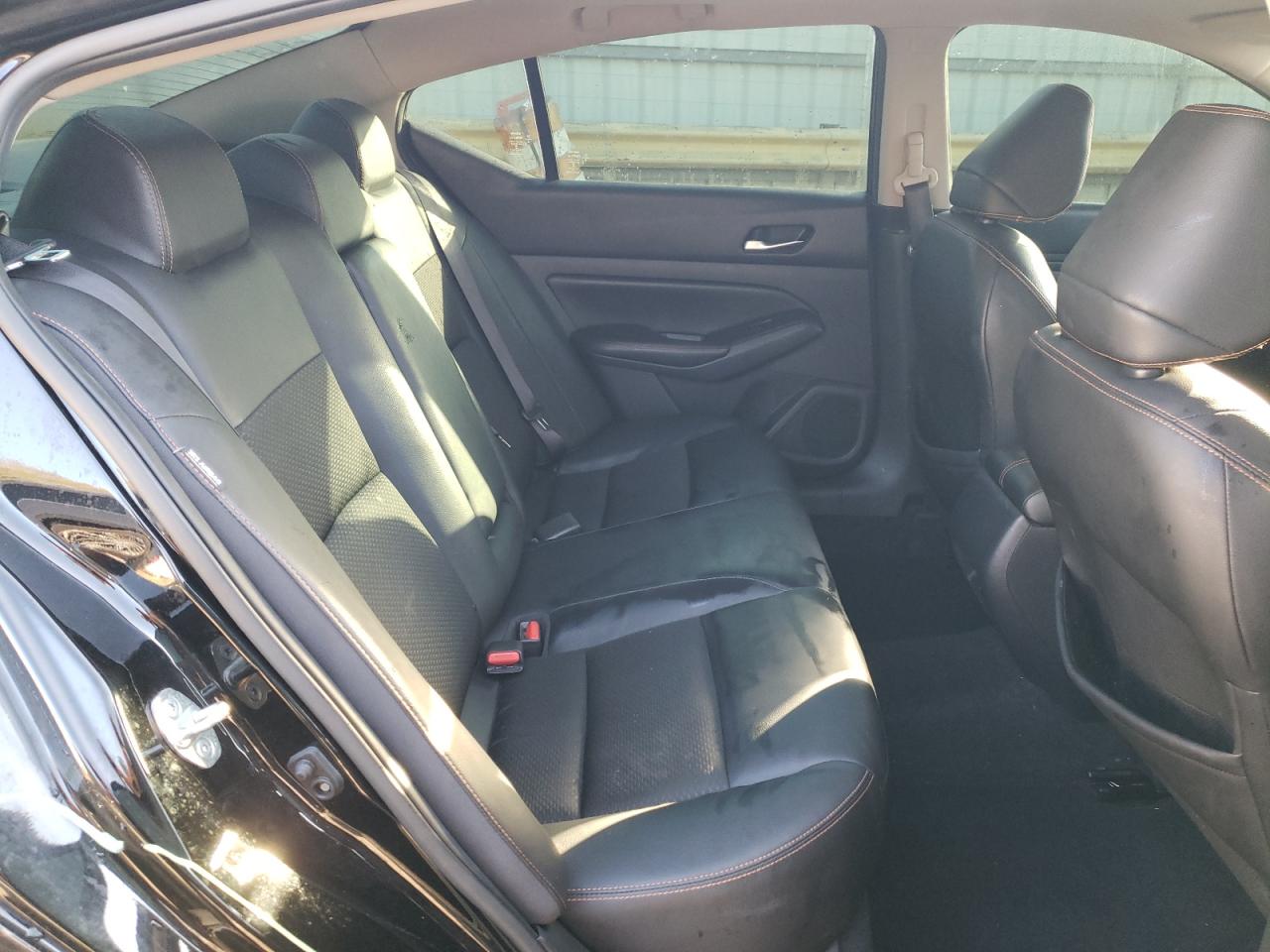 2020 Nissan Altima - Image 10