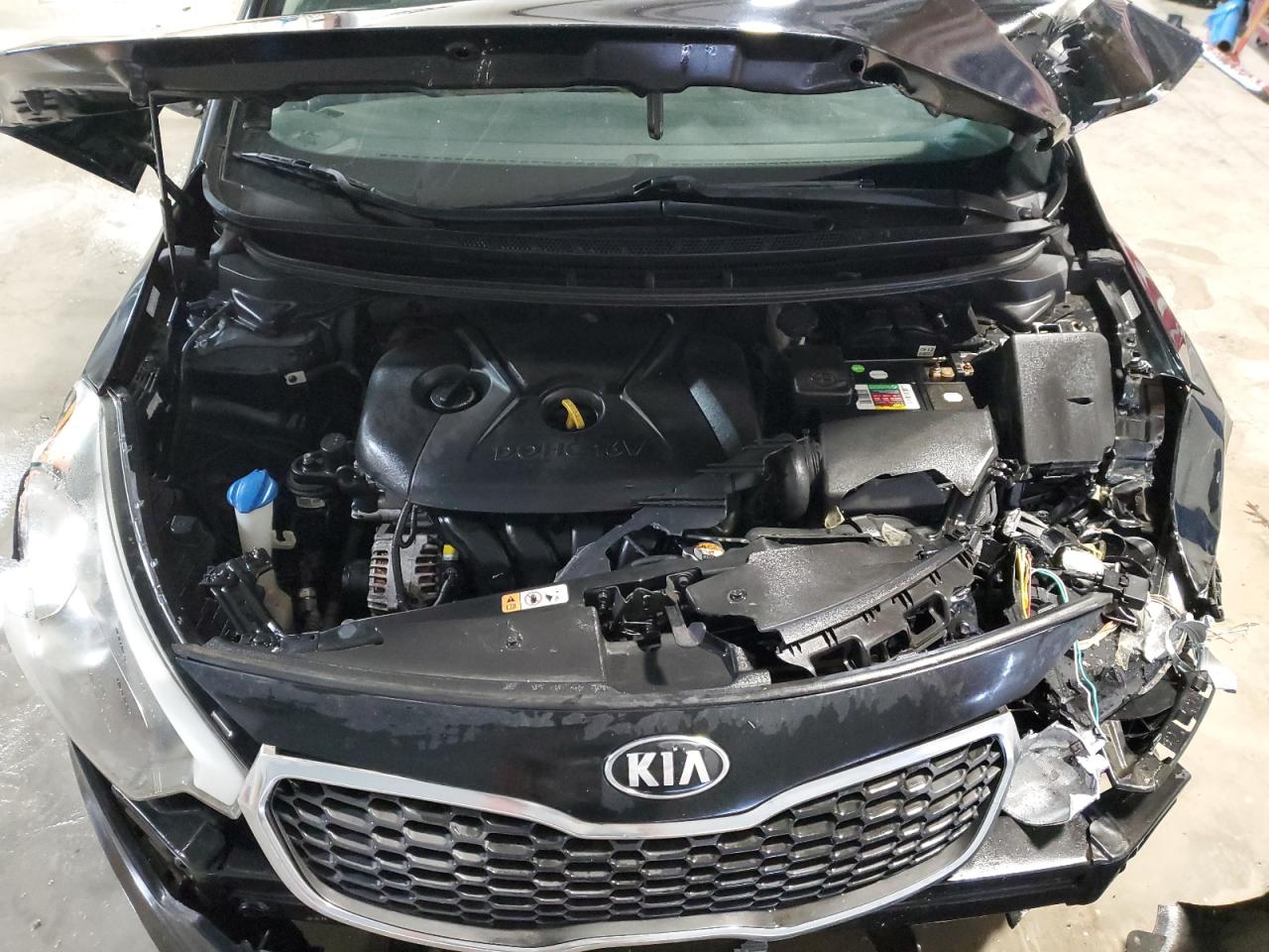 VIN KNAFK4A62F5404943 2015 KIA FORTE no.11