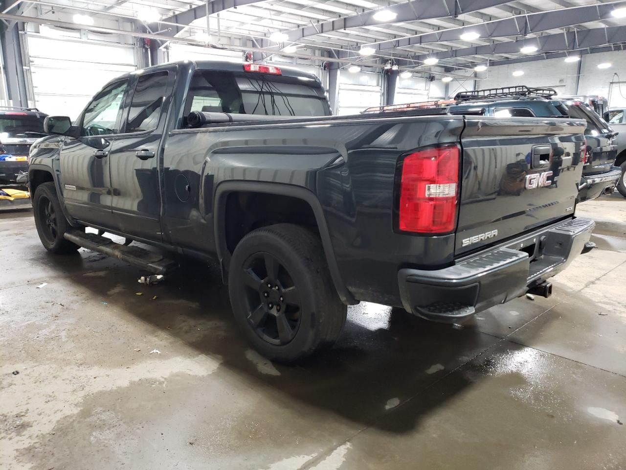 2017 GMC Sierra - Image 2