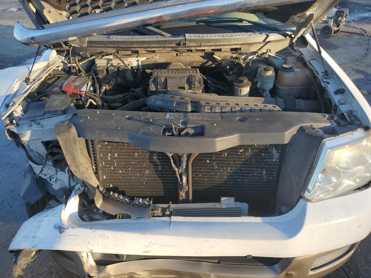 2005 Ford F-150 - Image 11
