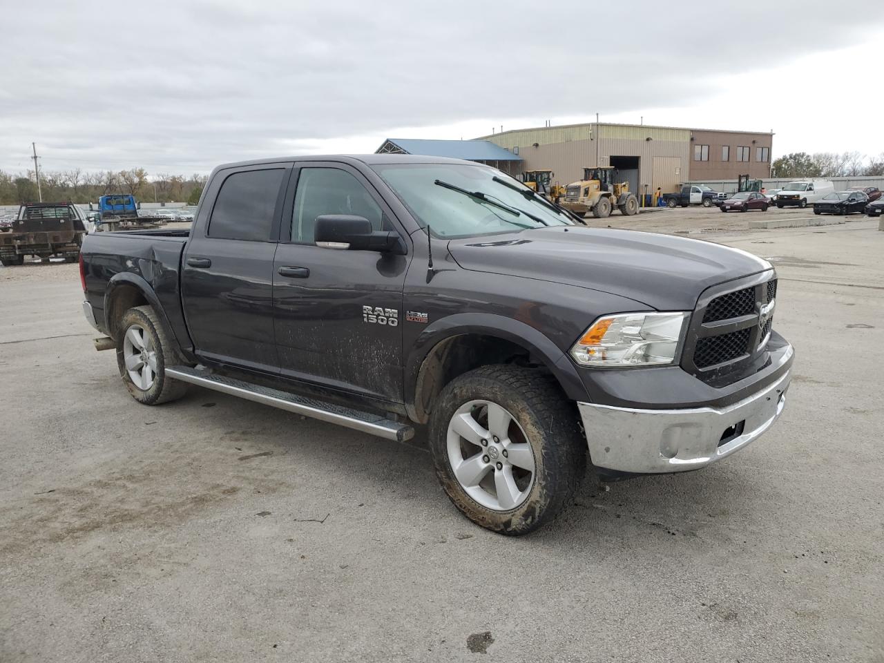 2016 RAM 1500 - Image 4