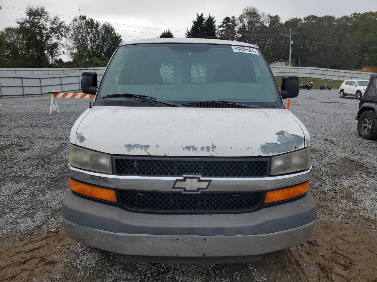2009 Chevrolet Express - Image 5
