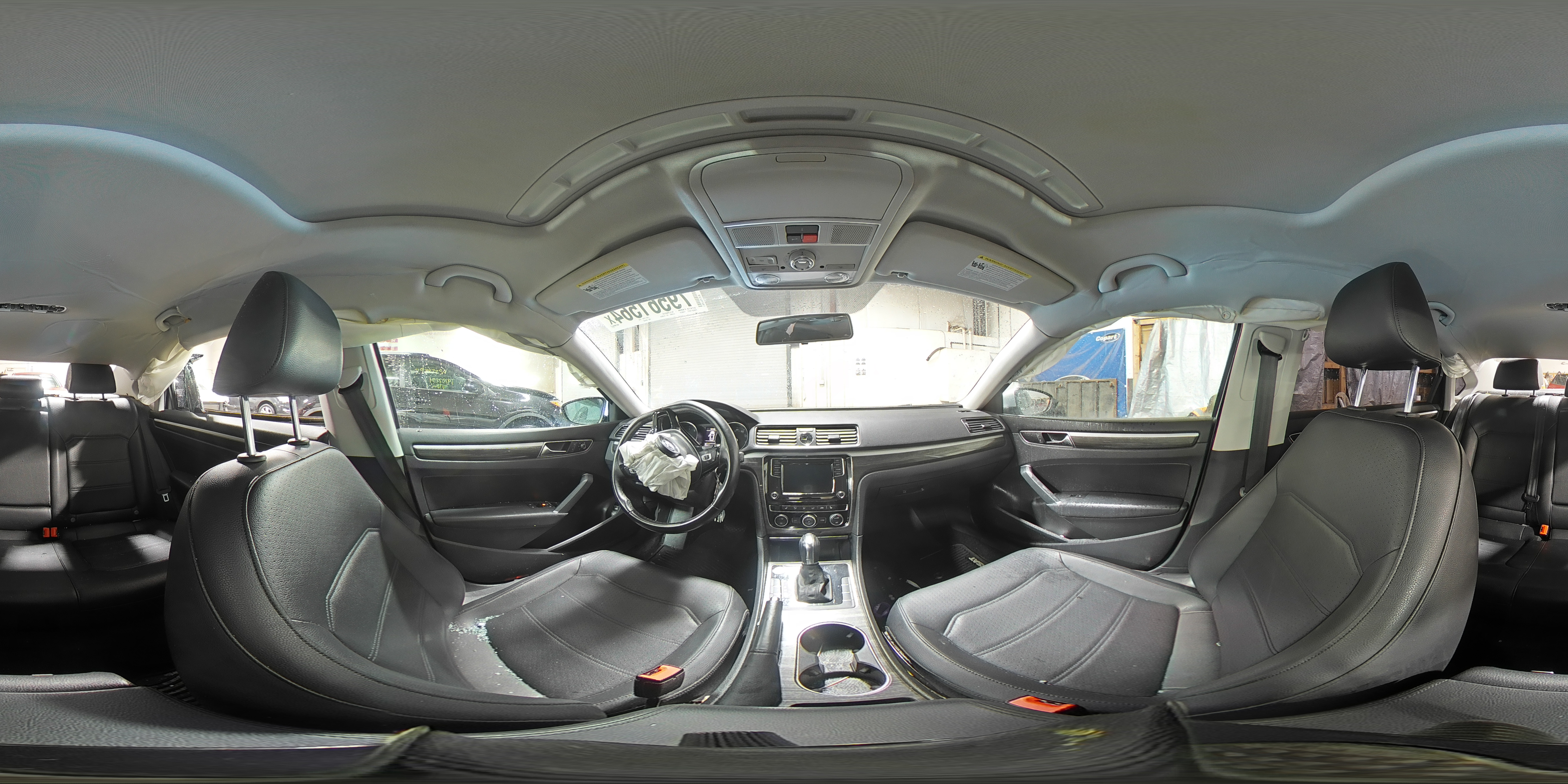 2017 Volkswagen Passat - Image 14