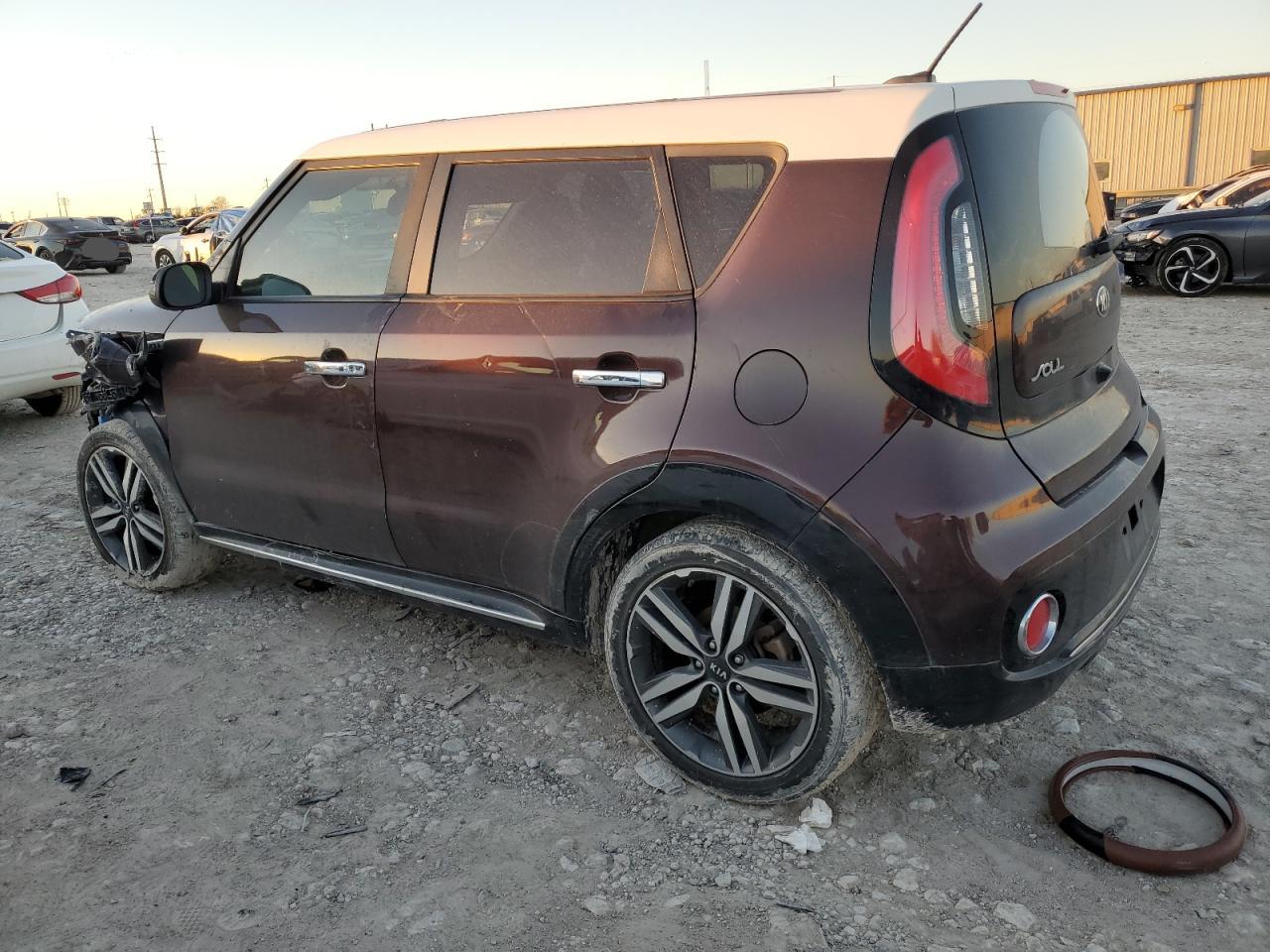 2017 Kia Soul - Image 2